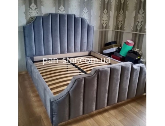 Мягкая двуспальная кровать  Моника