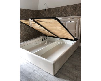 Мягкая двуспальная кровать  Ванкувер
