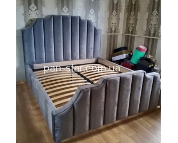 Мягкая двуспальная кровать  Моника