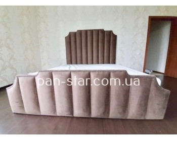 Мягкая двуспальная кровать  Моника